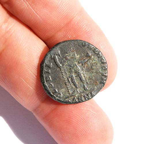 IT Teodosius I Rimskog cara 379 do AD 395 GLORIA ROMONORVM DRŽAVANJE LABARUM i GLOBE COIN FINO