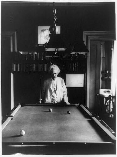 PovijesneFindings Photo: Mark Twain, držeći Cue Stick, tablicu bazena, bilijar, autor, romani, Tom Sawyer, 1870